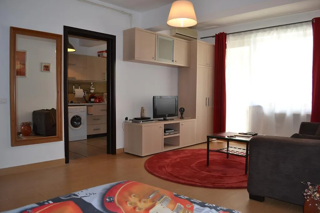 Charming Big Terrace Apartment ブカレスト 0*,  ルーマニア